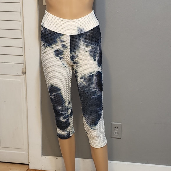TikTok High waist yoga capri pants - Picture 1 of 6
